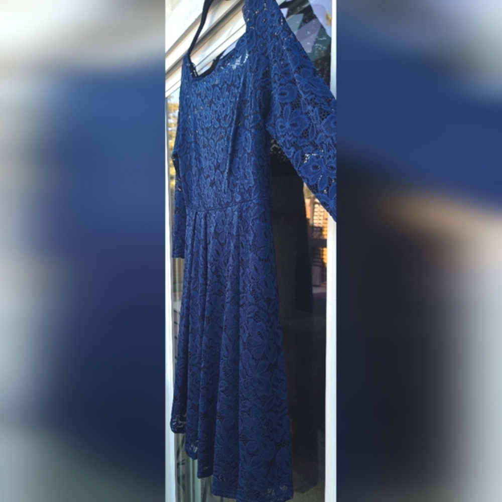 Miusol Elegant Navy Blue Floral Lace Dress – Size XL - Picture 8 of 16